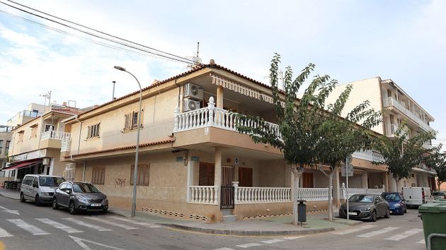 Foto 2 de Piso en venta en Torre de la Horadada de 3 habitaciones con terraza y aire acondicionado