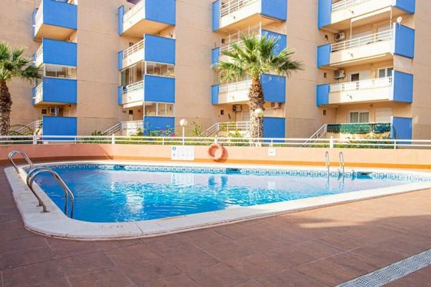 Foto 1 de Piso en alquiler en calle Del Mar de 2 habitaciones con terraza y piscina