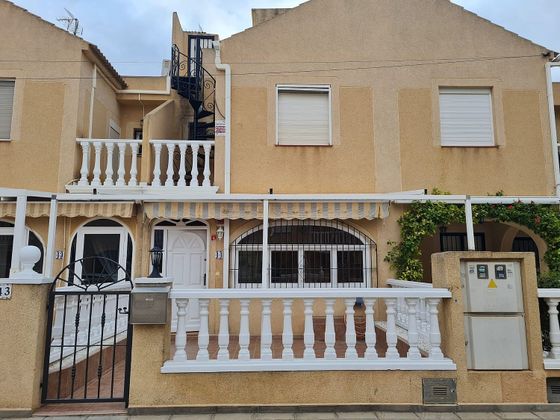 Foto 1 de Casa adossada en venda a calle Jardin del Mar de 3 habitacions amb terrassa i piscina