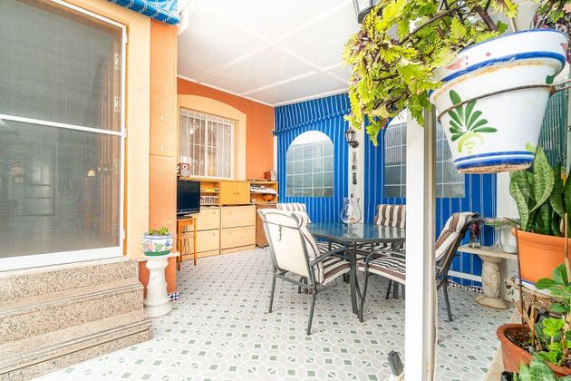 Foto 1 de Venta de casa adosada en calle Laguna Verde de 3 habitaciones con terraza y piscina