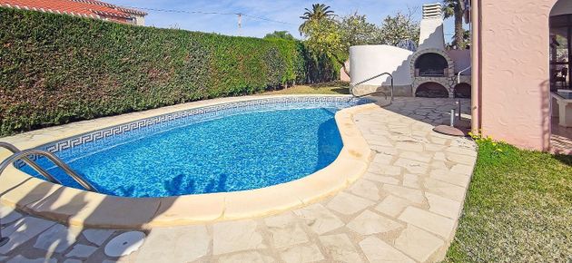 Foto 2 de Xalet en venda a Poblets (els) de 4 habitacions amb terrassa i piscina