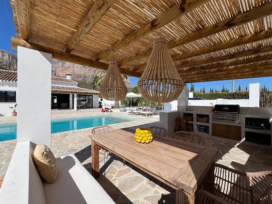 Foto 1 de Venta de chalet en Montgó - Partida Tosal de 3 habitaciones con terraza y piscina