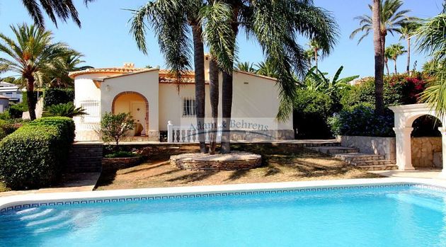 Foto 1 de Xalet en venda a calle Marquesa VI de 3 habitacions amb terrassa i piscina