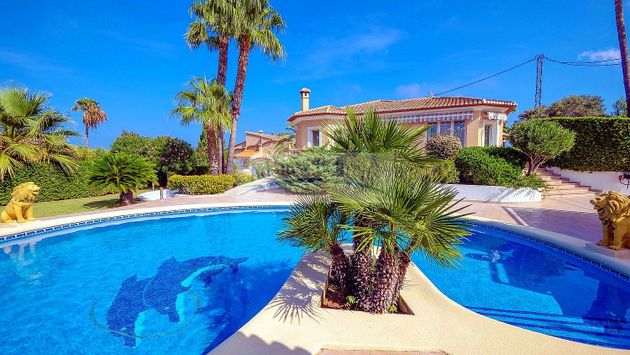 Foto 1 de Xalet en venda a calle Alt de Dénia a Xàbia de 3 habitacions amb terrassa i piscina
