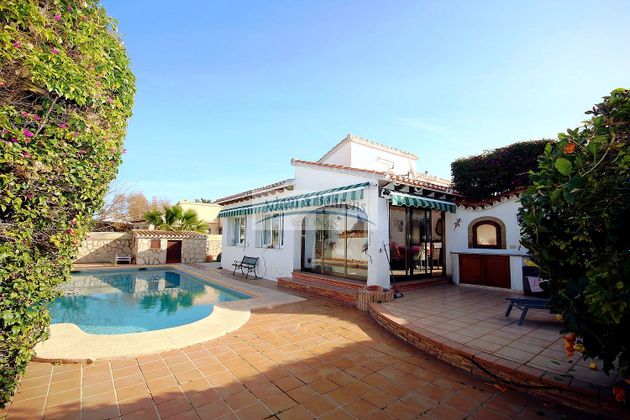 Foto 2 de Xalet en venda a calle Assagador de la Marjal de 3 habitacions amb terrassa i piscina