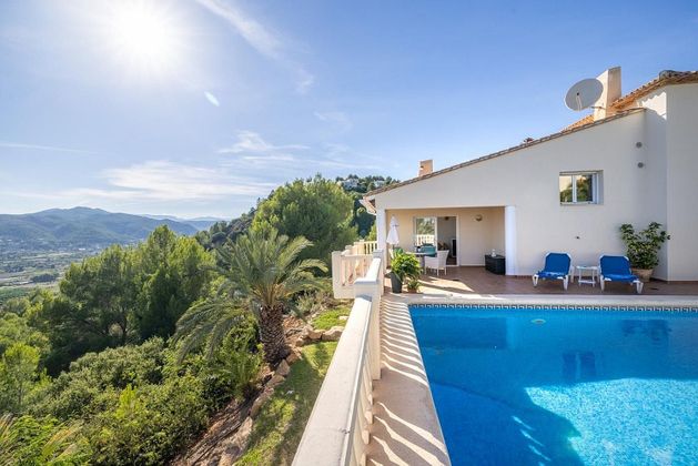 Foto 1 de Xalet en venda a La Xara - La Sella - Jesús Pobre de 3 habitacions amb terrassa i piscina