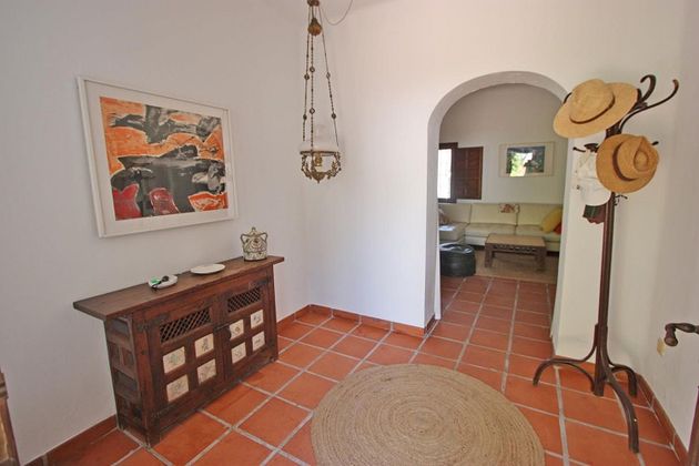 Foto 2 de Xalet en venda a Orba de 5 habitacions amb terrassa i jardí