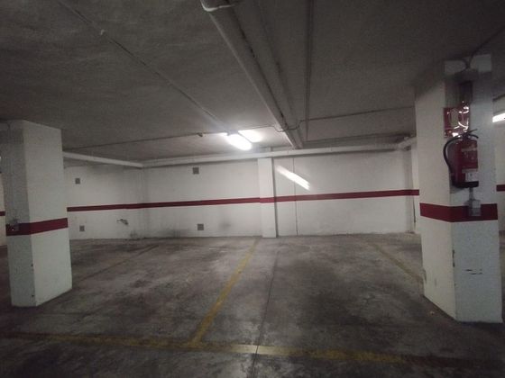 Foto 2 de Garaje en venta en Ensanche - Diputación de 18 m²