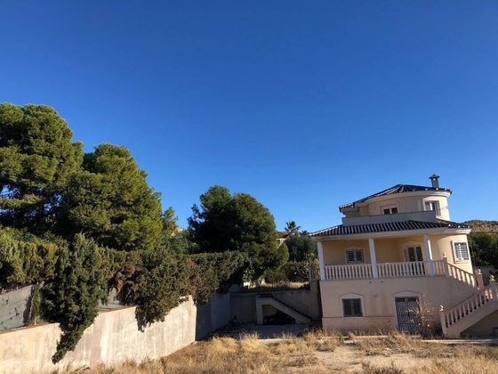 Foto 2 de Casa en venda a Valle del Sol - Rio Park de 4 habitacions amb terrassa i jardí