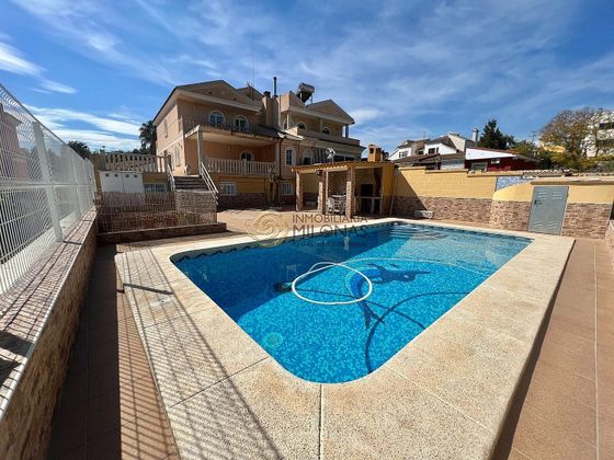 Foto 2 de Venta de chalet en Pueblo Poniente de 7 habitaciones con terraza y piscina