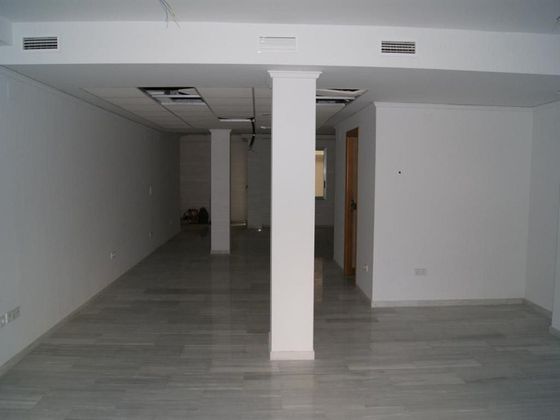 Foto 1 de Oficina en alquiler en Centro Urbano de 80 m²