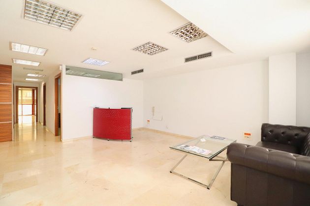 Foto 1 de Oficina en venda a Ensanche - Diputación amb aire acondicionat i calefacció