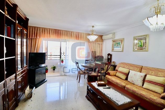 Foto 2 de Piso en venta en Altozano - Conde Lumiares de 3 habitaciones con terraza y balcón