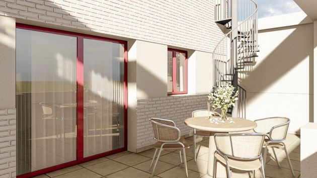 Foto 1 de Àtic en venda a calle Cisne de 2 habitacions amb terrassa i garatge