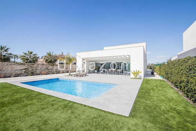 Foto 1 de Xalet en venda a Valverde de 4 habitacions amb terrassa i piscina