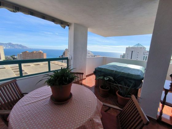 Foto 1 de Àtic en venda a La Cala de Villajoyosa de 2 habitacions amb terrassa i piscina