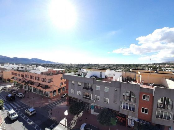 Foto 2 de Venta de piso en Alfaz del Pi Pueblo-Urbanizaciones de 3 habitaciones con terraza y garaje