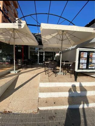 Foto 2 de Local en venta en Pueblo Levante con terraza y aire acondicionado