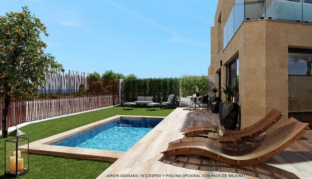 Foto 2 de Casa adossada en venda a Villajoyosa ciudad de 2 habitacions amb terrassa i piscina