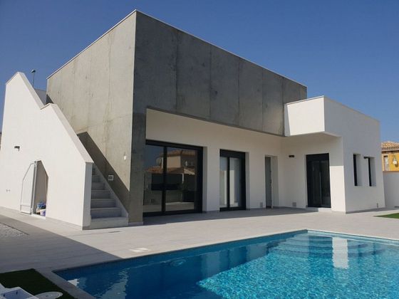 Foto 1 de Xalet en venda a Pinar de Campoverde de 3 habitacions amb terrassa i piscina