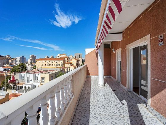 Foto 1 de Àtic en venda a travesía Gabino de 3 habitacions amb terrassa i piscina