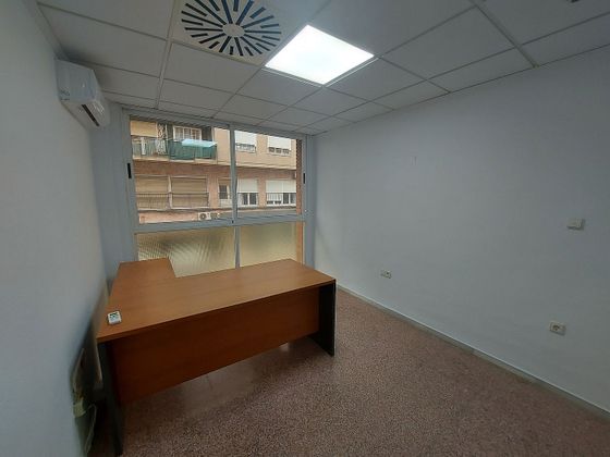 Foto 1 de Oficina en alquiler en calle Juan Ramon Jiménez con aire acondicionado