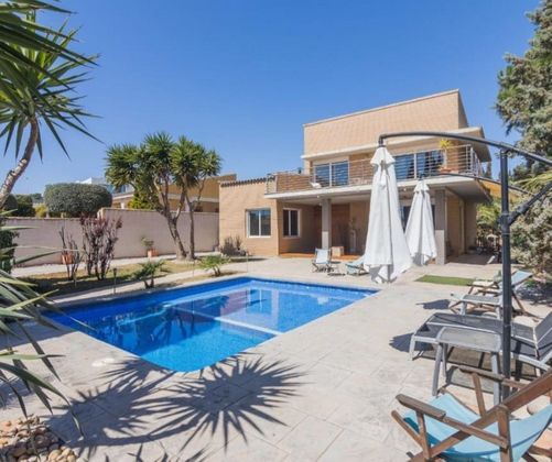 Foto 1 de Xalet en venda a Valverde de 5 habitacions amb terrassa i piscina