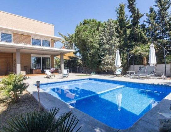 Foto 2 de Venta de chalet en Valverde de 5 habitaciones con terraza y piscina