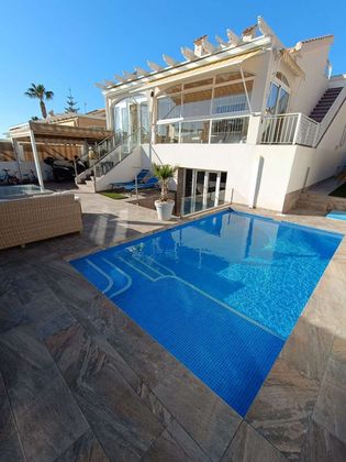 Foto 1 de Casa en venta en Altos - La Florida de 3 habitaciones con terraza y piscina