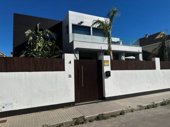 Foto 2 de Xalet en venda a calle Zamora de 4 habitacions amb terrassa i piscina