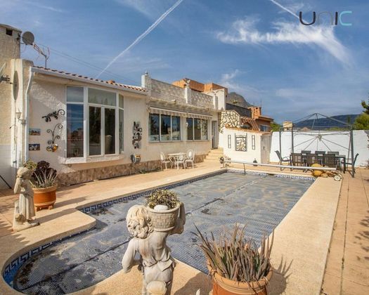 Foto 1 de Casa en venta en Nucia (la) de 2 habitaciones con terraza y piscina