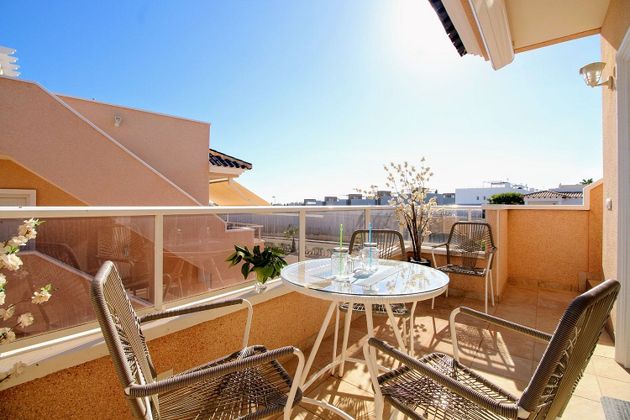 Foto 2 de Àtic en venda a Los Balcones - Los Altos del Edén de 2 habitacions amb terrassa i piscina