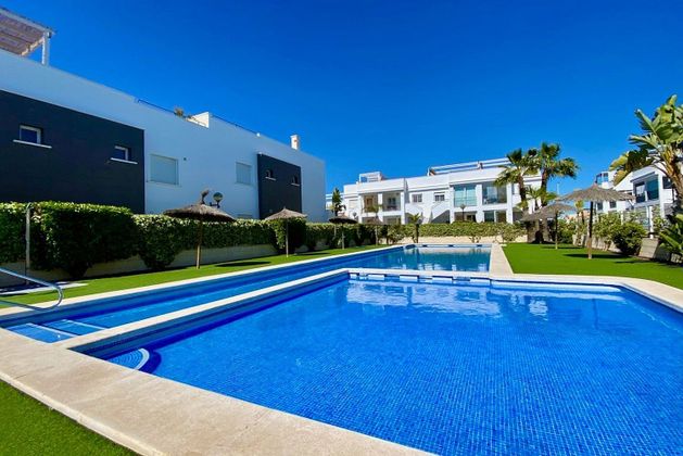 Foto 1 de Àtic en venda a calle Cecilio Gallego Alaminos de 2 habitacions amb terrassa i piscina