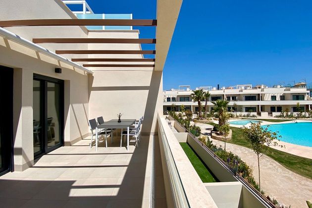 Foto 2 de Àtic en venda a calle Maestro Quino de 2 habitacions amb terrassa i piscina