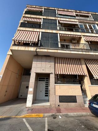Foto 1 de Pis en venda a Centro - Santa Pola de 3 habitacions amb balcó i ascensor