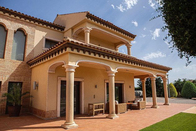 Foto 1 de Xalet en venda a Perleta - Maitino de 5 habitacions amb terrassa i piscina