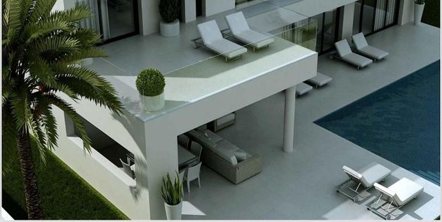 Foto 1 de Xalet en venda a La Portalada de 4 habitacions amb terrassa i piscina