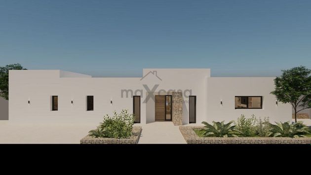 Foto 2 de Casa en venda a Alcalalí de 3 habitacions amb piscina i garatge