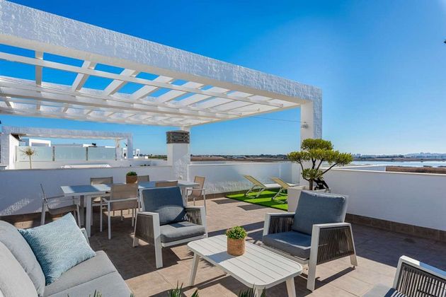 Foto 2 de Àtic en venda a Urbanizaciones de 2 habitacions amb terrassa i piscina