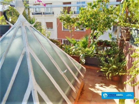 Foto 1 de Àtic en venda a Centro - Alicante de 1 habitació amb terrassa i ascensor