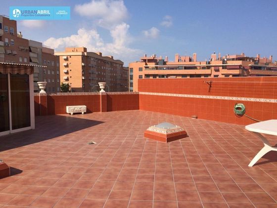 Foto 1 de Pis en venda a Altozano - Conde Lumiares de 4 habitacions amb terrassa i piscina