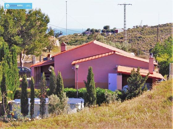 Foto 1 de Casa rural en venda a Pueblo Español-Coveta Fumá de 3 habitacions amb terrassa i jardí