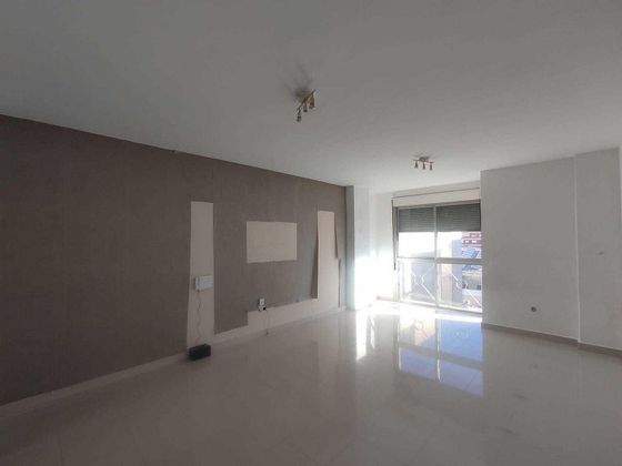 Foto 2 de Venta de piso en San Juan de Alicante/Sant Joan d´Alacant de 3 habitaciones con garaje y balcón