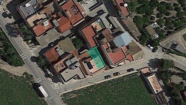 Foto 1 de Venta de terreno en Orihuela ciudad de 83 m²