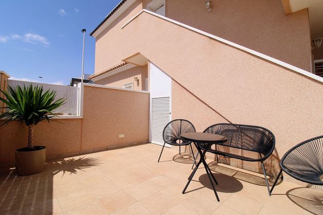 Foto 2 de Àtic en venda a calle Manzanilla de 2 habitacions amb terrassa i piscina