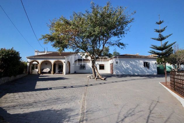 Foto 2 de Venta de chalet en Montgó - Partida Tosal de 5 habitaciones con terraza y piscina