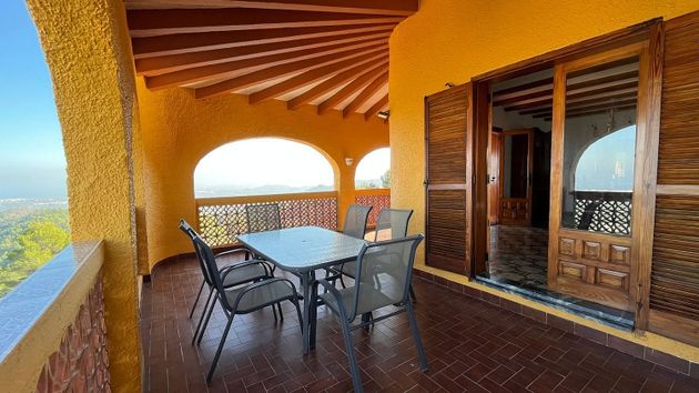 Foto 2 de Venta de casa en Font d´En Carròs (la) de 4 habitaciones con terraza y piscina