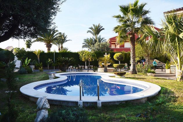Foto 2 de Venta de chalet en Dehesa de Campoamor - La Regia - Aguamarina de 4 habitaciones con terraza y piscina
