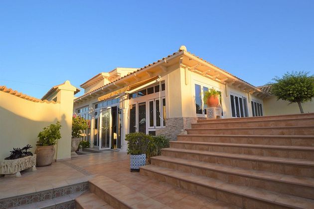 Foto 1 de Venta de chalet en Campos de Golf - Villa Martin - Los Dolses de 4 habitaciones con terraza y piscina