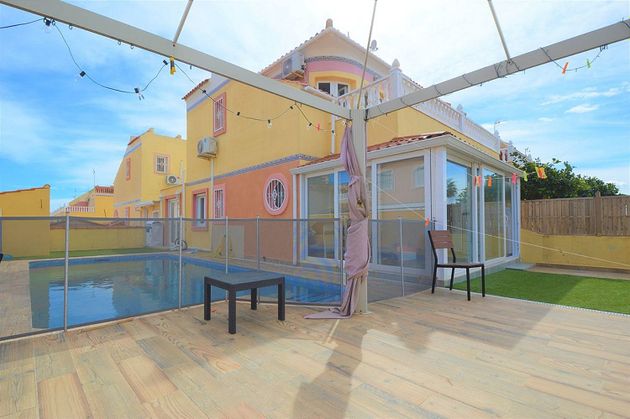 Foto 1 de Venta de casa en Cabo Roig - La Zenia de 2 habitaciones con terraza y piscina